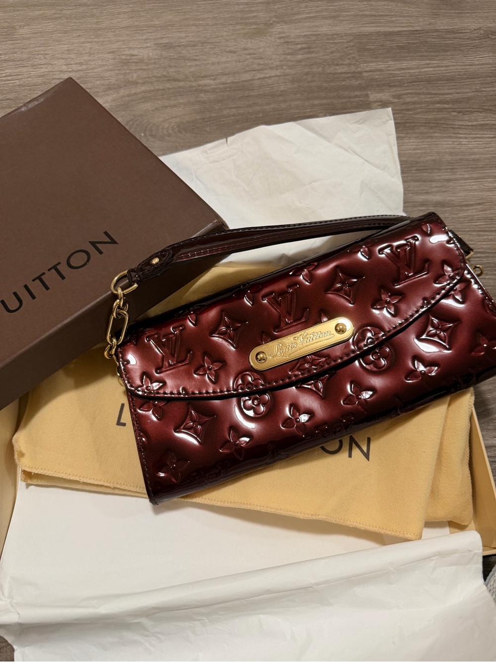 Louis Vuitton Vernis Deep Wine Patent Clutch Wristlet